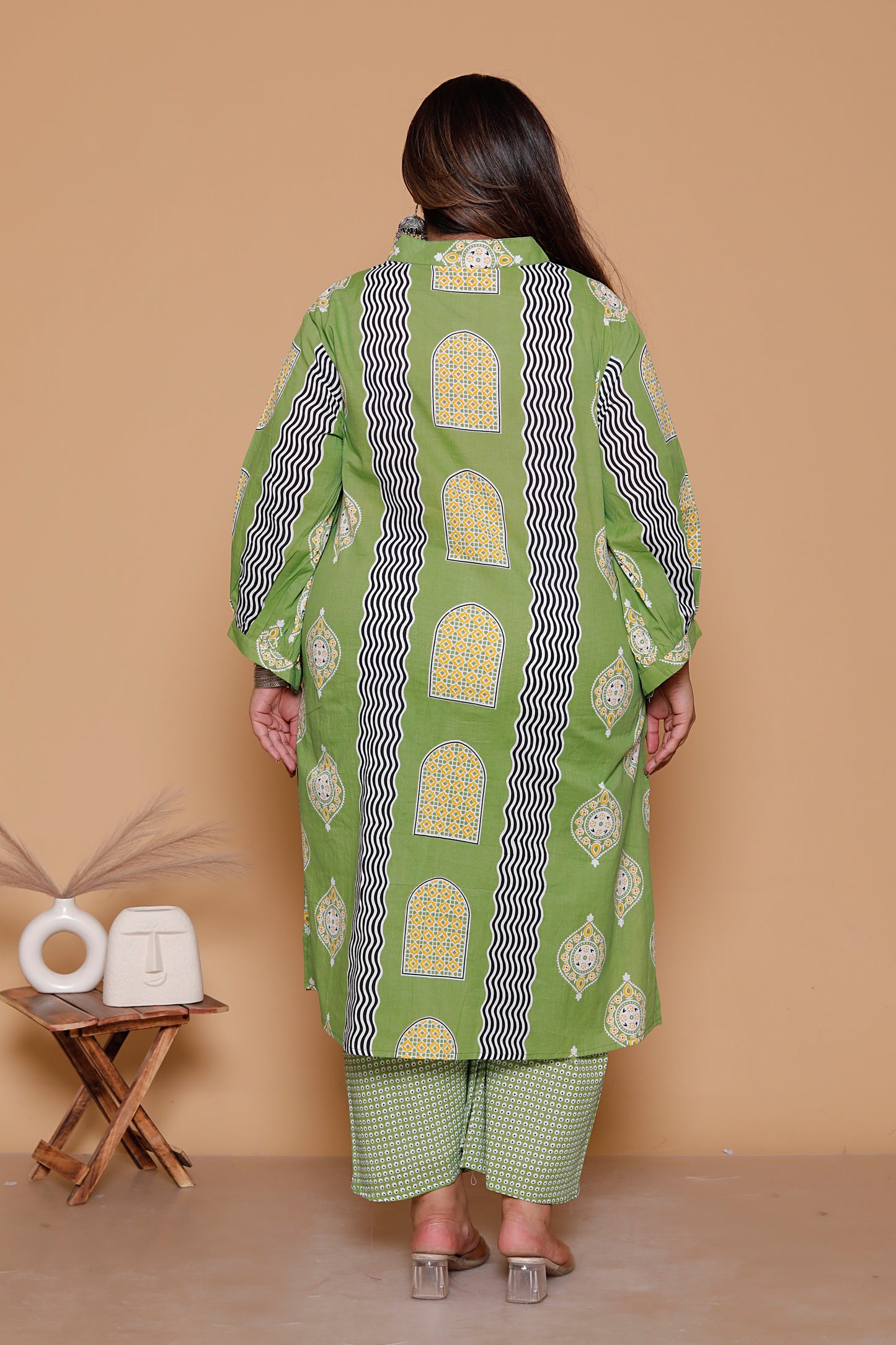 GEOMETRIC ARCH PRINT COTTON 3 PEICE KURTA PANT IN LEAF GREEN BY PLUSSIZEKURTI