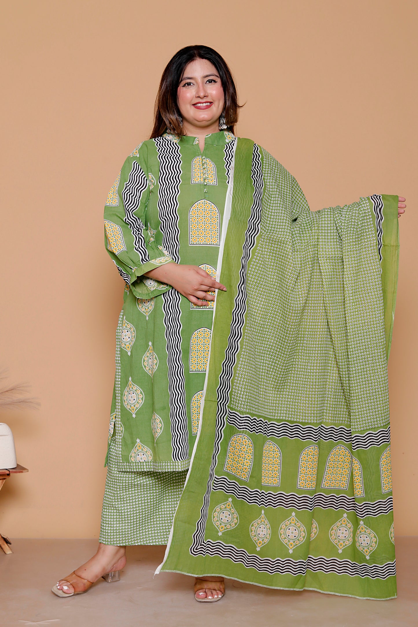 GEOMETRIC ARCH PRINT COTTON 3 PEICE KURTA PANT IN LEAF GREEN BY PLUSSIZEKURTI