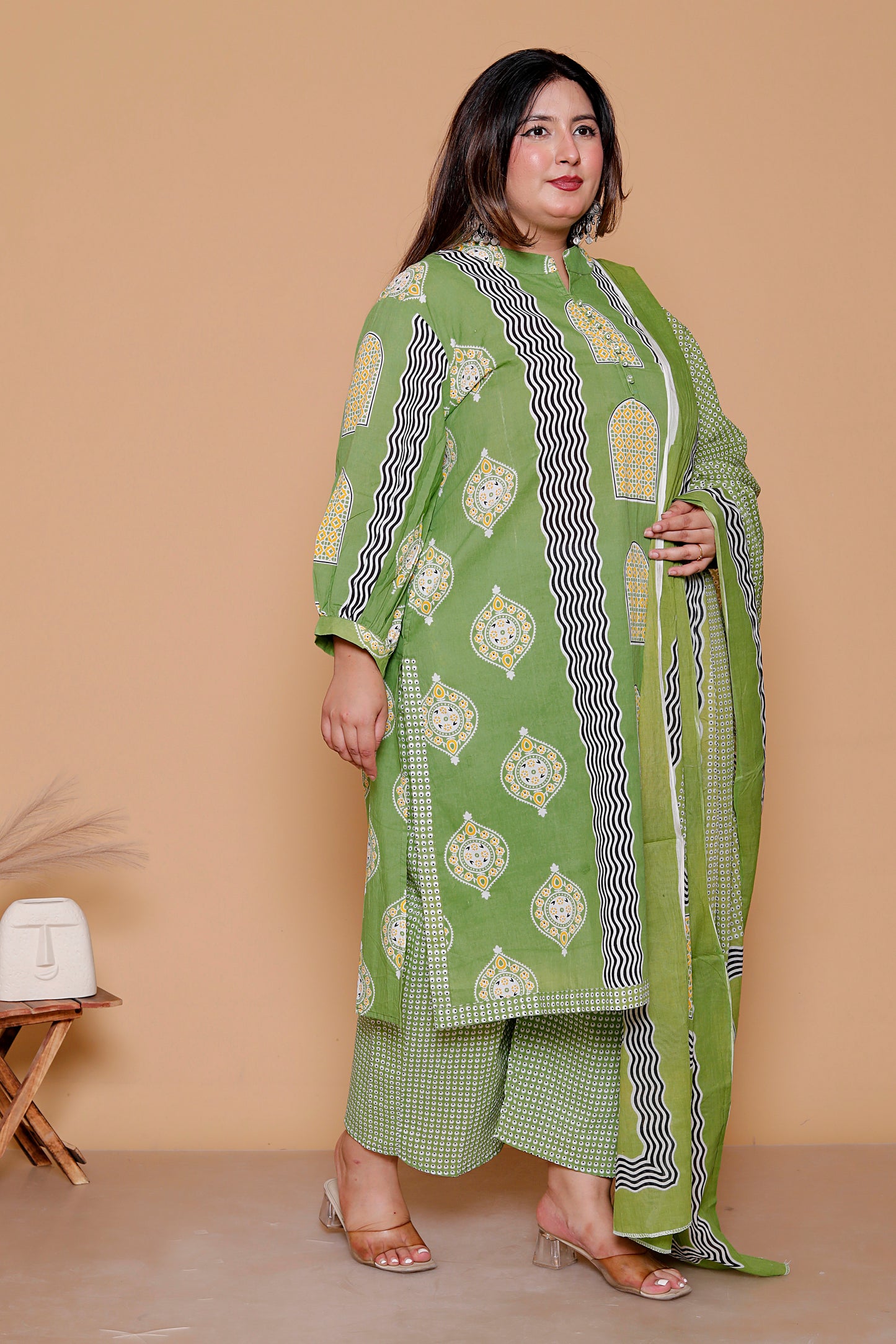 GEOMETRIC ARCH PRINT COTTON 3 PEICE KURTA PANT IN LEAF GREEN BY PLUSSIZEKURTI