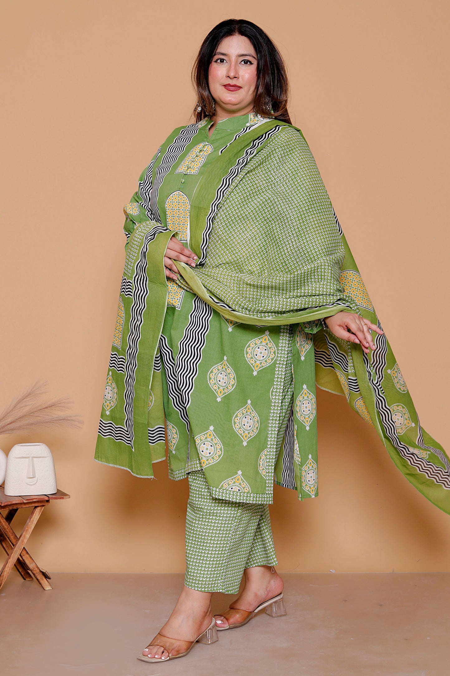 GEOMETRIC ARCH PRINT COTTON 3 PEICE KURTA PANT IN LEAF GREEN BY PLUSSIZEKURTI