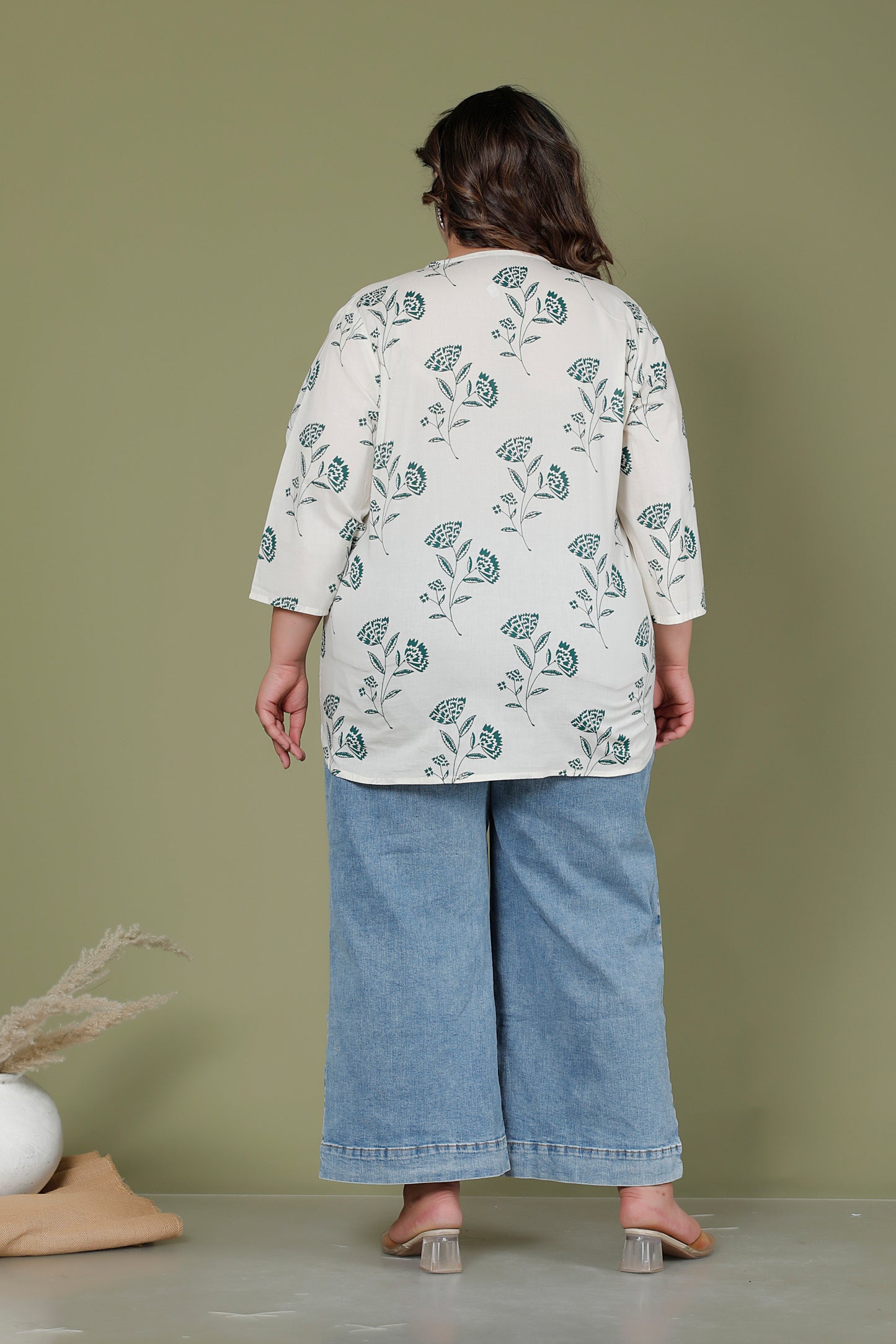 FLORAL BUTTA PRINT COTTON TOP IN OFF WHITE/RAMA COLOUR BY PLUSSIZEKURTI