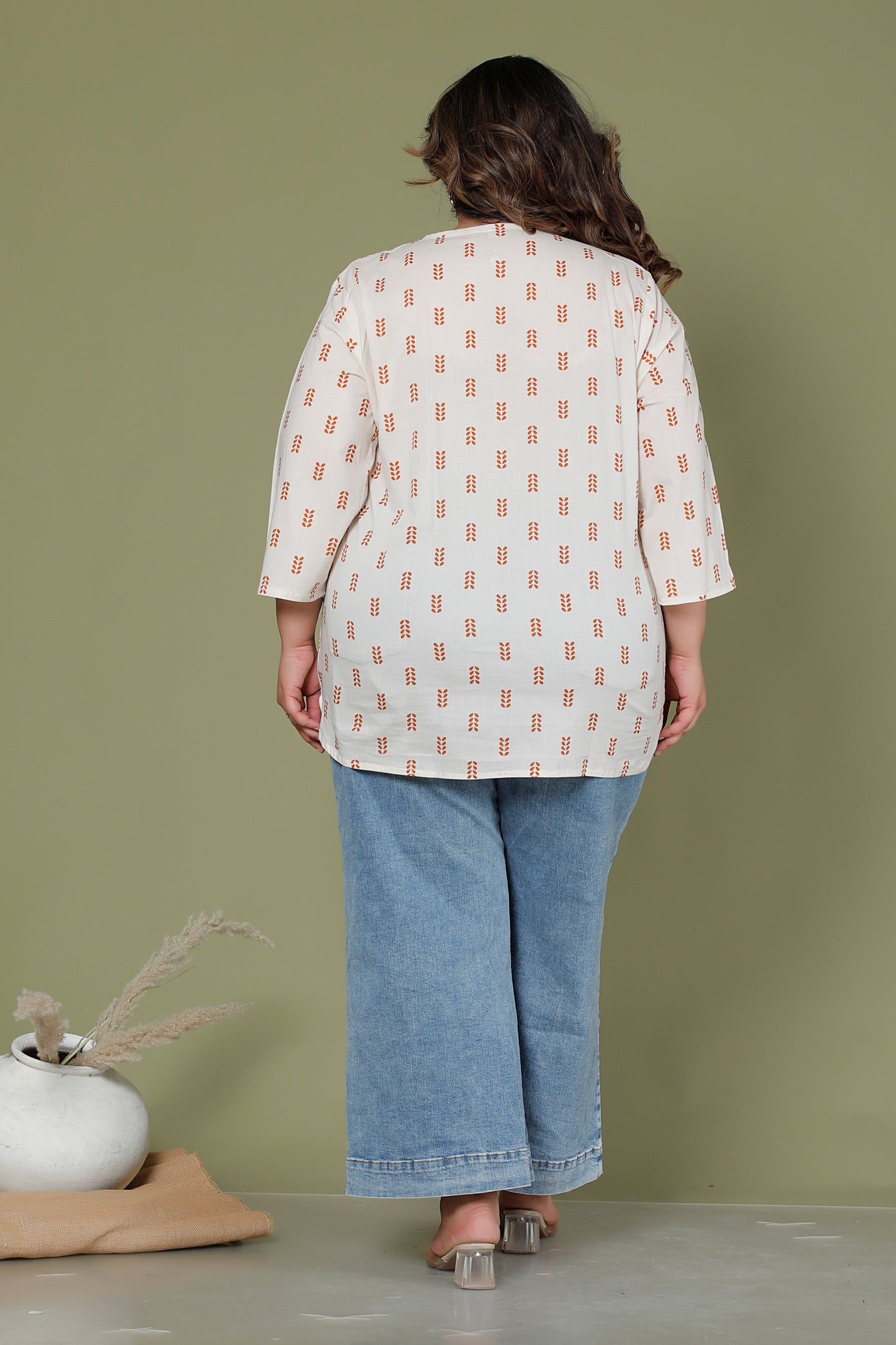 LEAF BUTTA PRINT COTTON TOP IN OFF WHITE /RUST ORANGE COLOUR BY PLUSSIZEKURTI