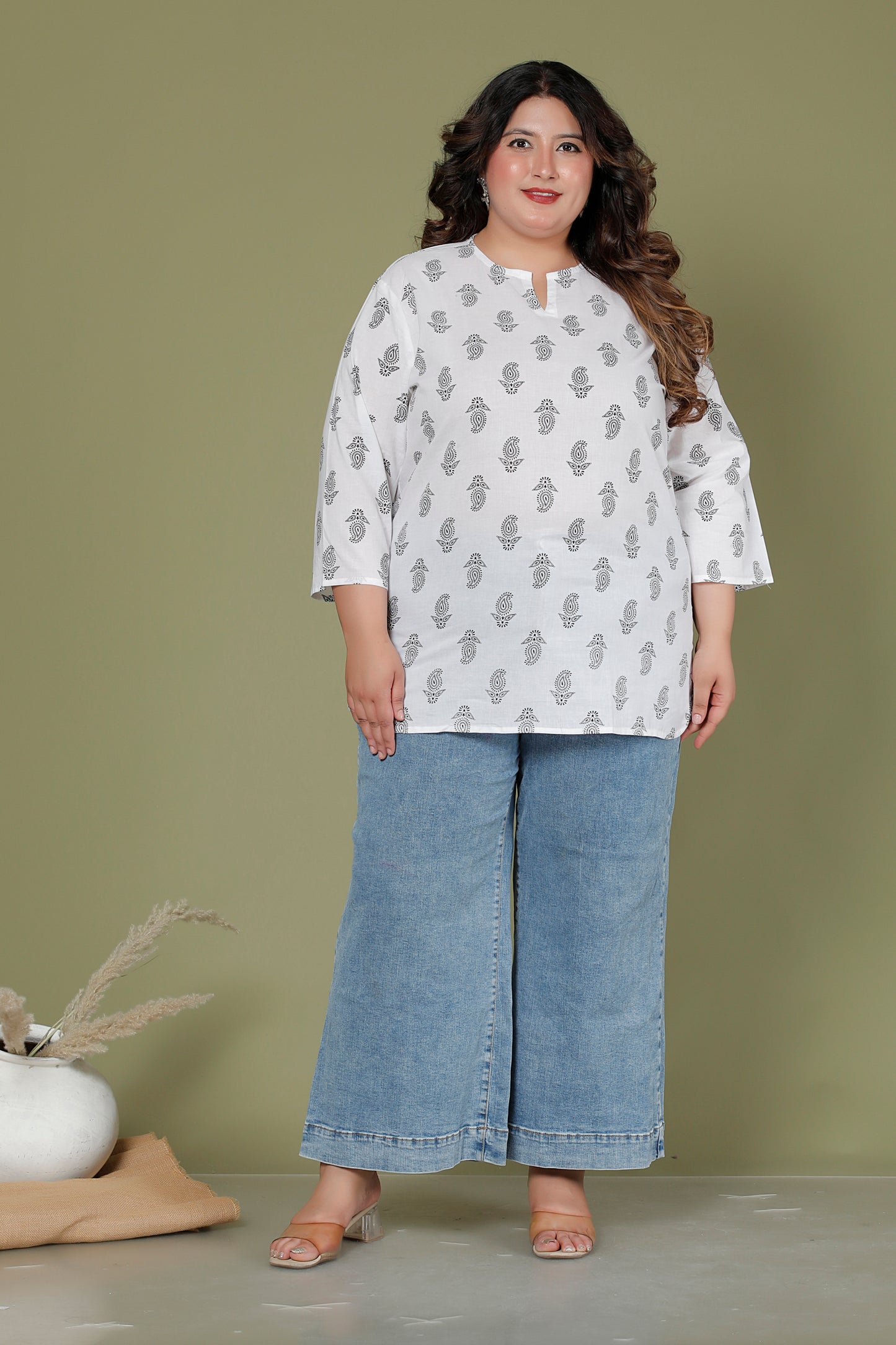 PAISLEY BUTTA PRINT COTTON TOP IN WHITE/BLACK COLOUR BY PLUSSIZEKURTI